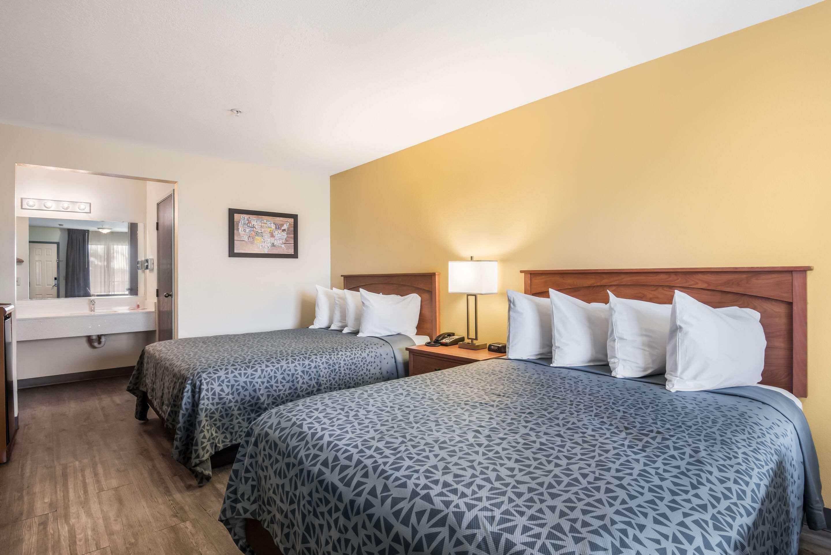 Econo & - Wine Country Area 2*