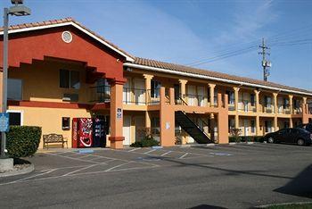 Econo & - Wine Country Area Hotel