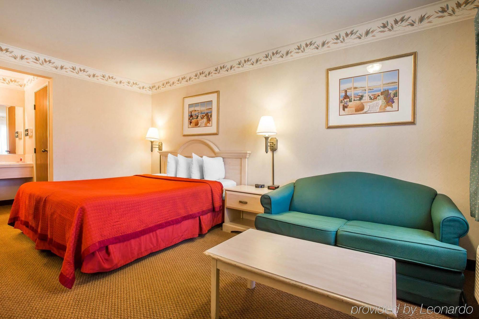 Hotel Econo & - Wine Country Area 2*